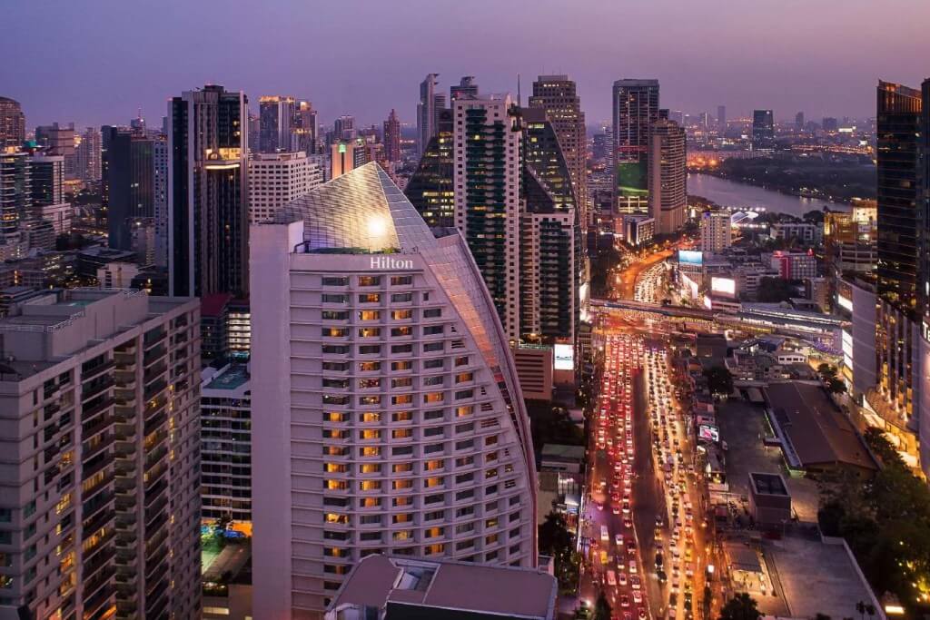 Hilton Bangkok Grande Asoke - the building looks seriously impressive and grand.