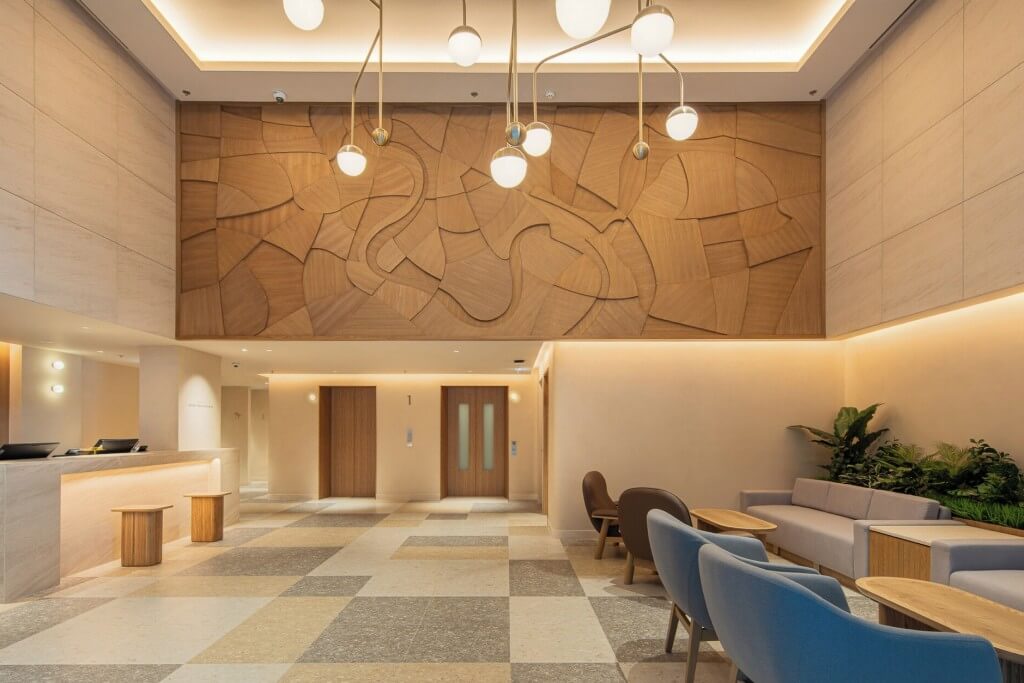 Modern and Bright Lobby of Sotetsu Grand Fresa Bangkok Hotel