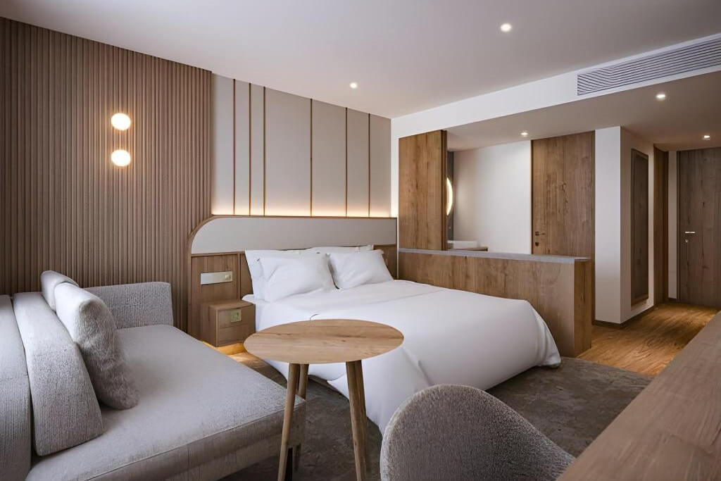 Cozy Corner of Deluxe Double Room at Sotetsu Grand Fresa Bangkok