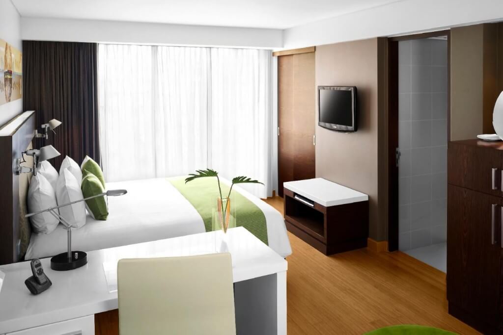 NH Bangkok Asoke features clean and tidy rooms with comfortable beds.