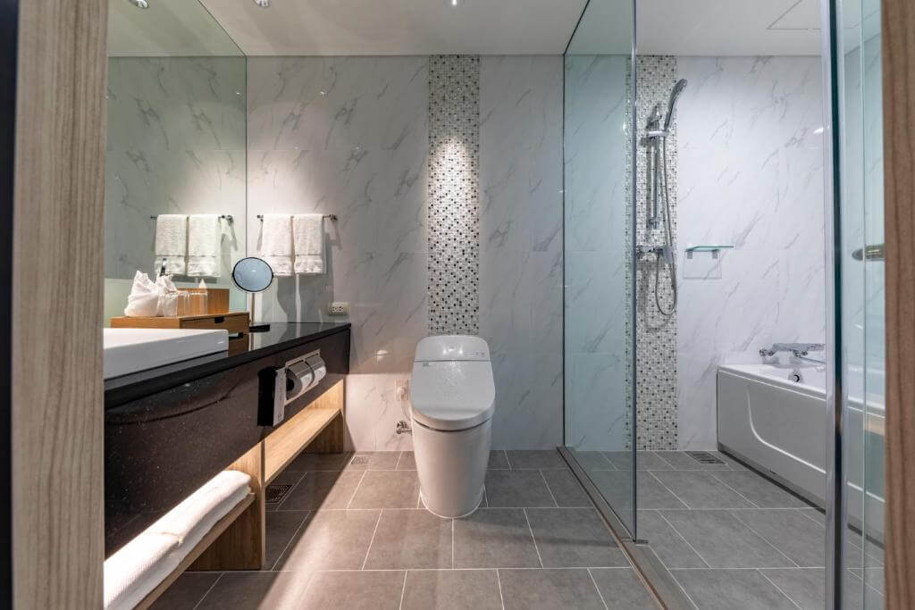 Solaria Nishitetsu Hotel has super clean, modern bathrooms in the rooms, complete with smart toilets and a separate wet/dry area setup.