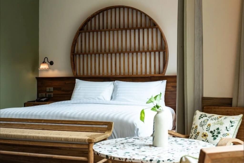 Tints of Blue Hotel Bangkok’s rooms are full of warm wood tones and chill, earthy colors that set a super relaxing vibe.