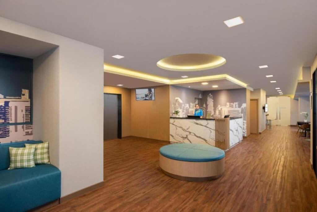Citadines Sukhumvit 8 has a super friendly front desk team
