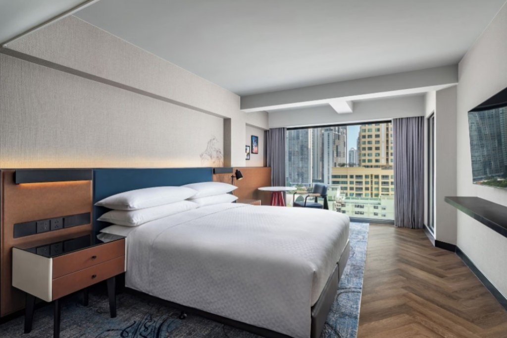 Spacious king bed room at Four Points by Sheraton Bangkok Sukhumvit 22 with comfortable bedding