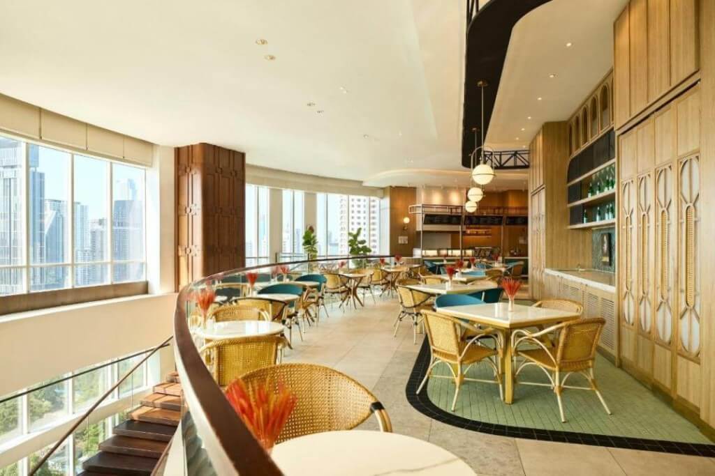 Centara Grand at Centralworld breakfast restaurant access from lobby spiral staircase on 24th floor