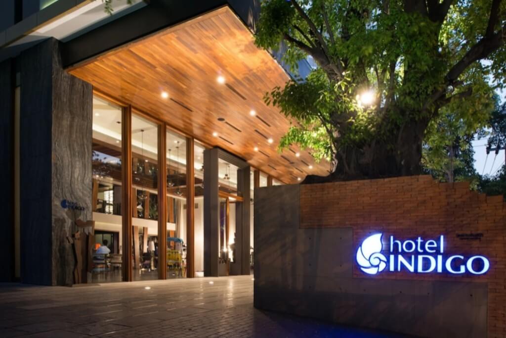 Hotel Indigo Bangkok Wireless Road main entrance with retro design elements
