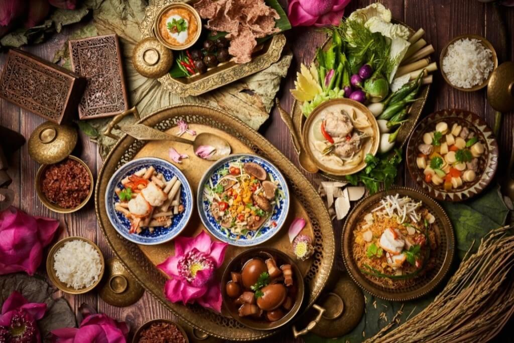 Khao Ekkamai recommend