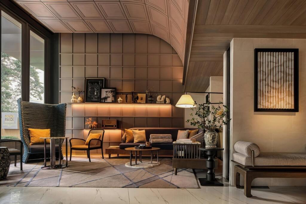 Madi Paidi Bangkok Autograph Collection elegant lobby lounge with low-key luxury atmosphere