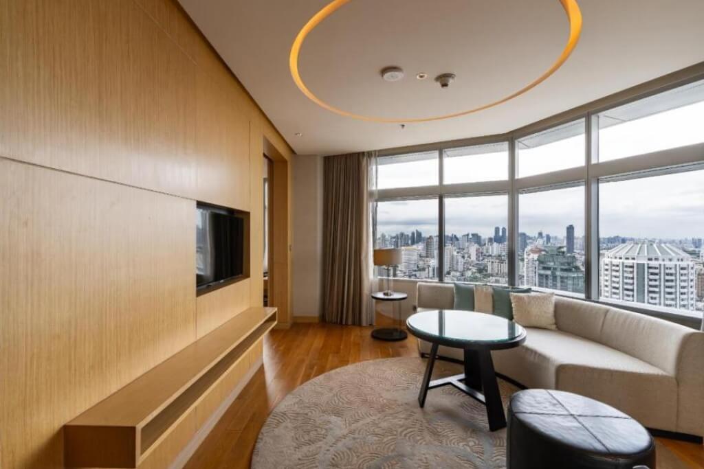 Bangkok Marriott Hotel Sukhumvit suite with separate living room and high floor city view