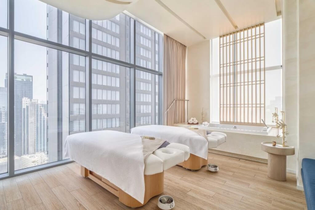 Bright and luxurious HARNN spa treatment room at Intercontinental Bangkok Sukhumvit 32nd floor