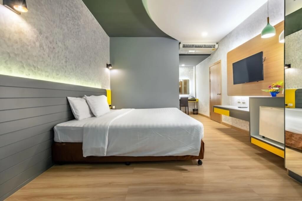 bright Nordic style room at Qiu Hotel Sukhumvit Bangkok