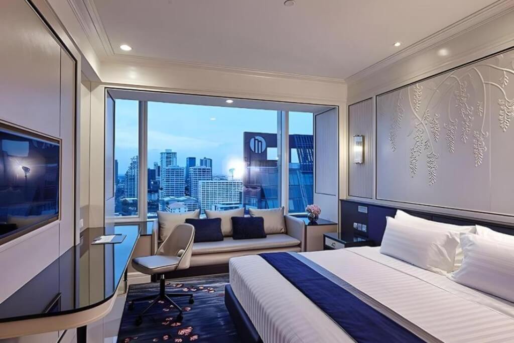Standard room with comfortable space at Grande Centre Point Sukhumvit 55 Bangkok