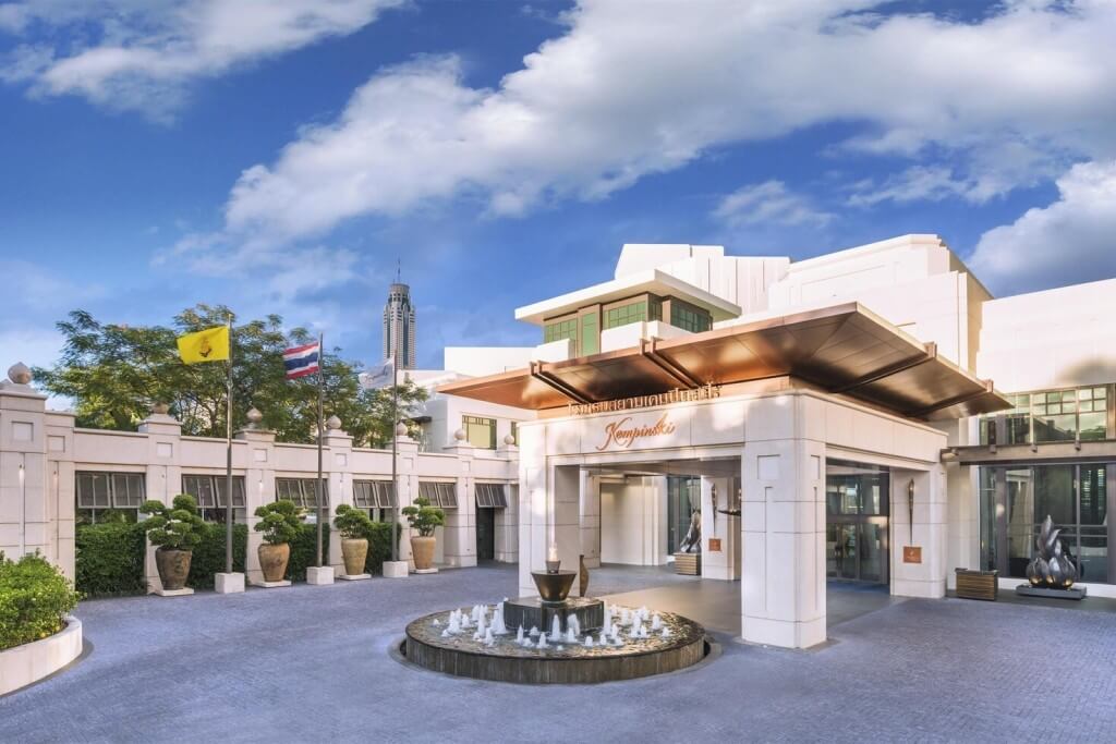 Siam Kempinski Hotel Bangkok main entrance low-key design