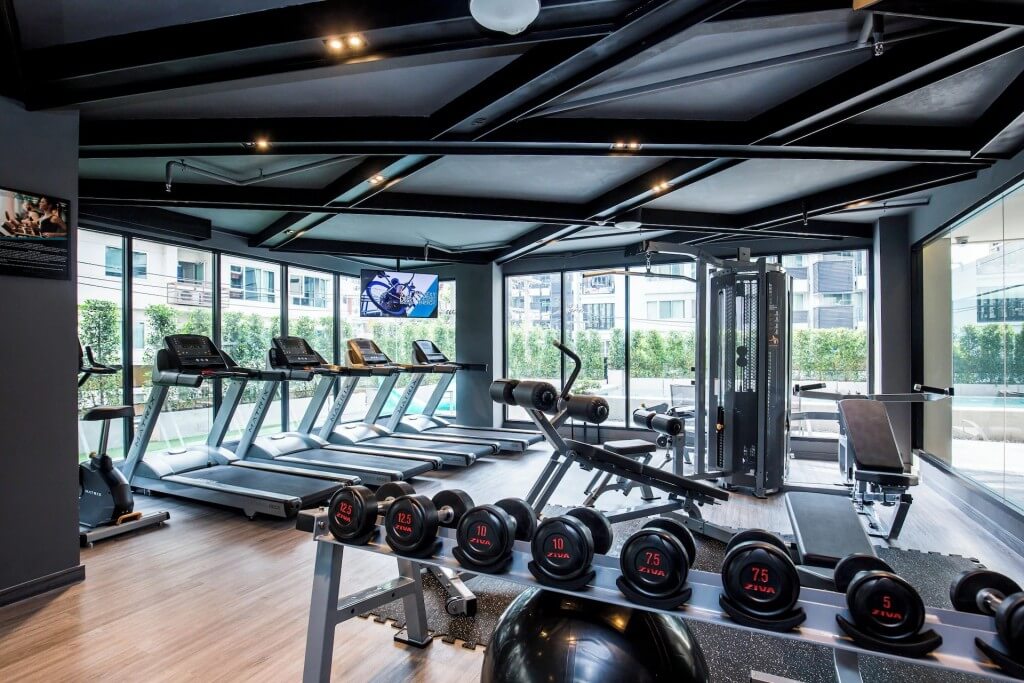 Cross Vibe Bangkok Sukhumvit gym floor-to-ceiling windows equipment